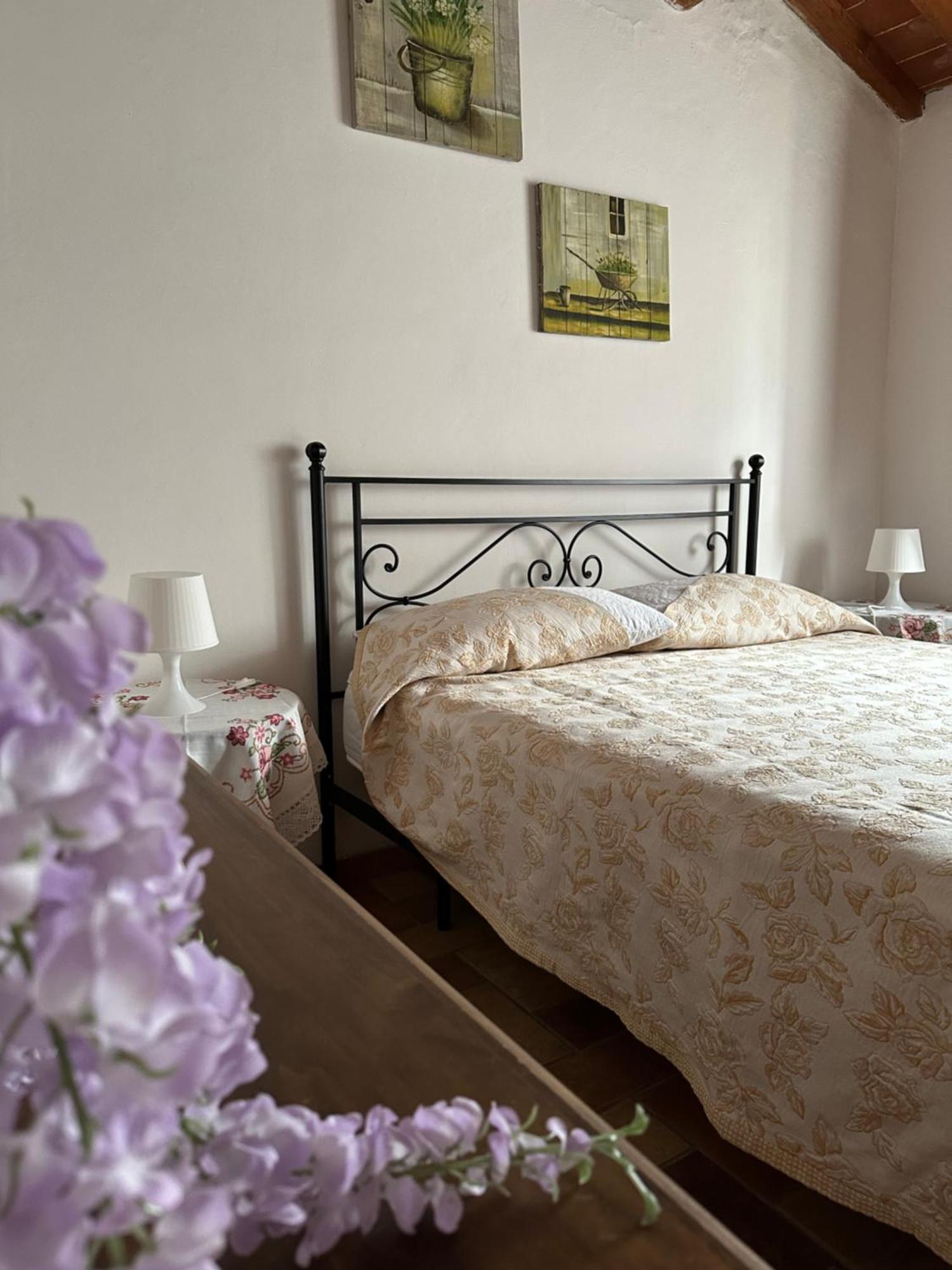 Residence Lucignano Bagian luar foto