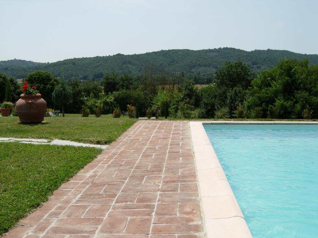 Residence Lucignano Bagian luar foto