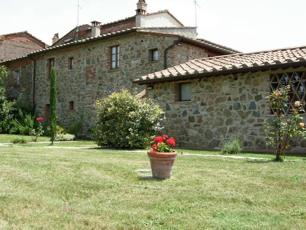 Residence Lucignano Bagian luar foto