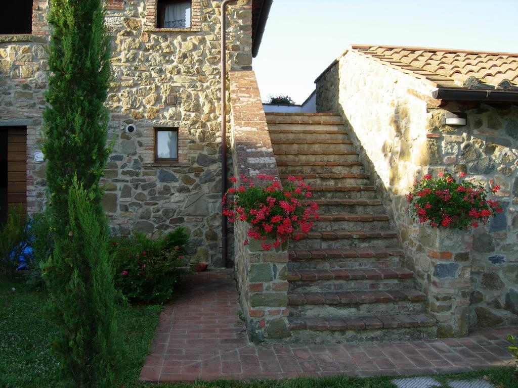 Residence Lucignano Bagian luar foto